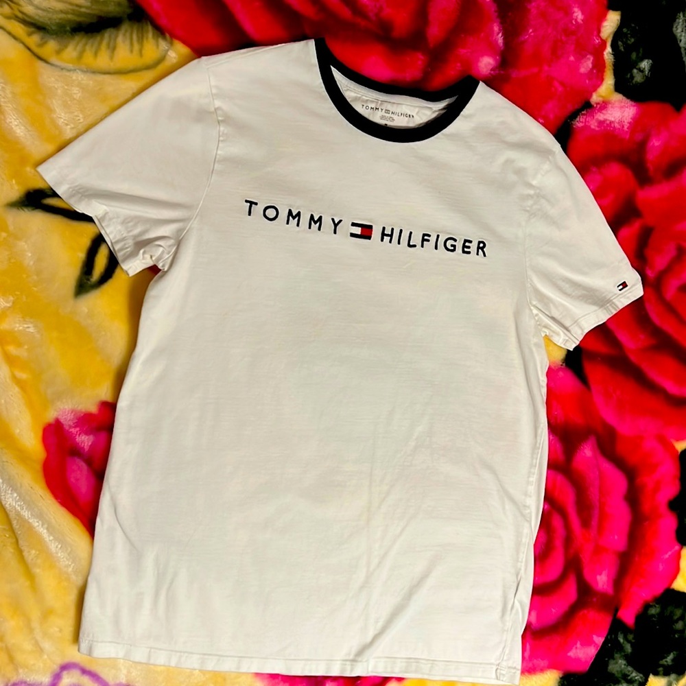 Tommy Hilfiger white tee